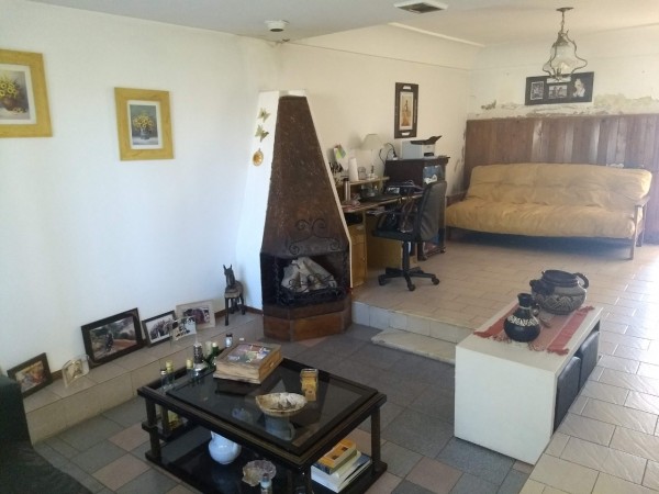 Chalet con 4 dormitorios en Moreno Sur