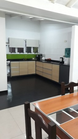 CASA EN MORENO SUR 