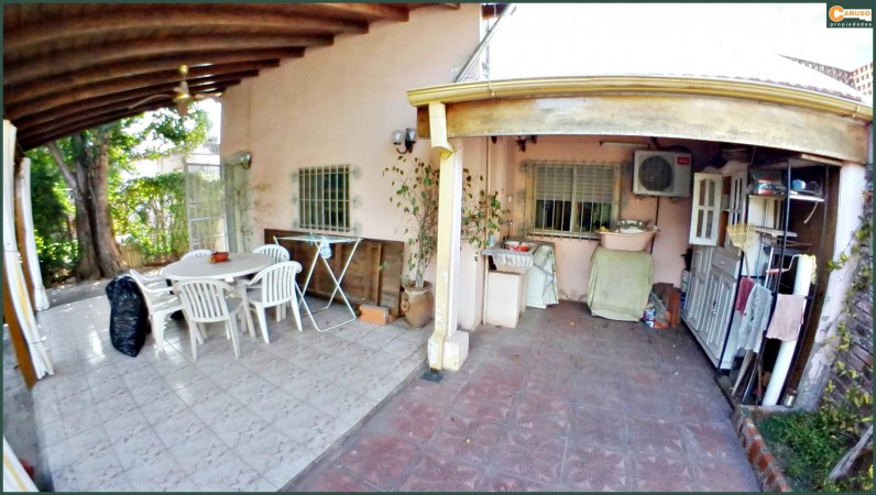 Chalet con 2 dormitorios en Paso del Rey centro