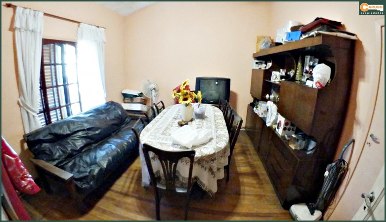 Chalet con 2 dormitorios en Paso del Rey centro