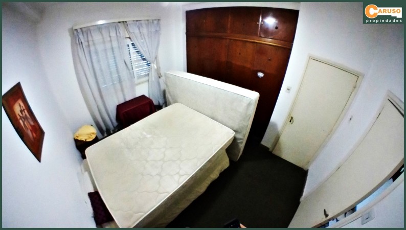 Chalet en 2 pisos con 4 dormitorios, pileta y quincho