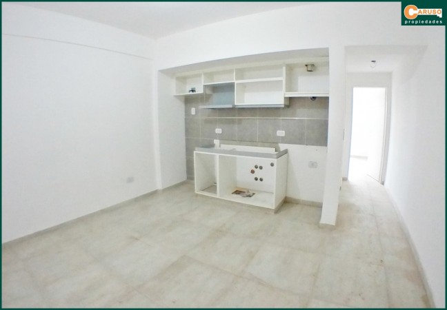 Departamentos con un dormitorio en Paso del Rey centro, frente al Banco Provincia