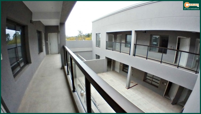 Departamentos con un dormitorio en Paso del Rey centro, frente al Banco Provincia