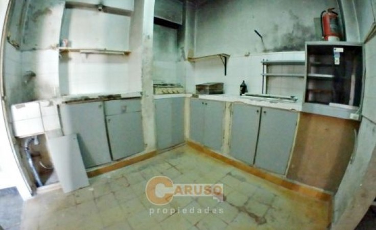 Casa con 3 dormitorios en Paso del Rey, lado norte, a 400 metros de Graham Bell