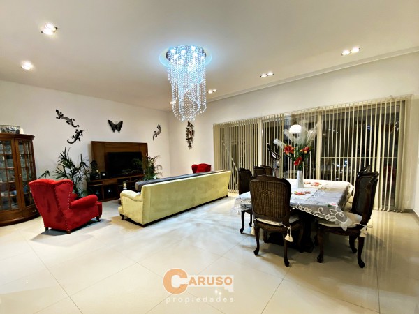 Casa de 300 m² cubiertos en Terravista