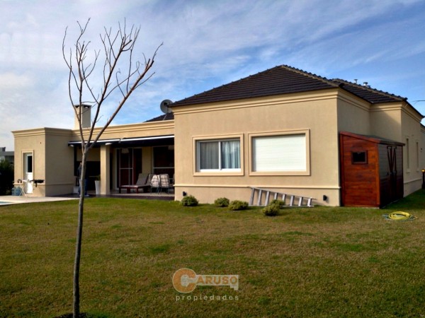 Casa de 300 m² cubiertos en Terravista