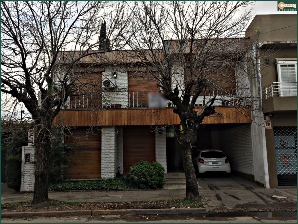 Casa con 4 dormitorios en Paso del Rey centro