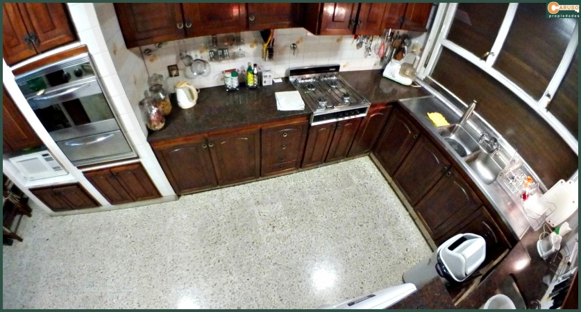 Casa con 4 dormitorios en Paso del Rey centro