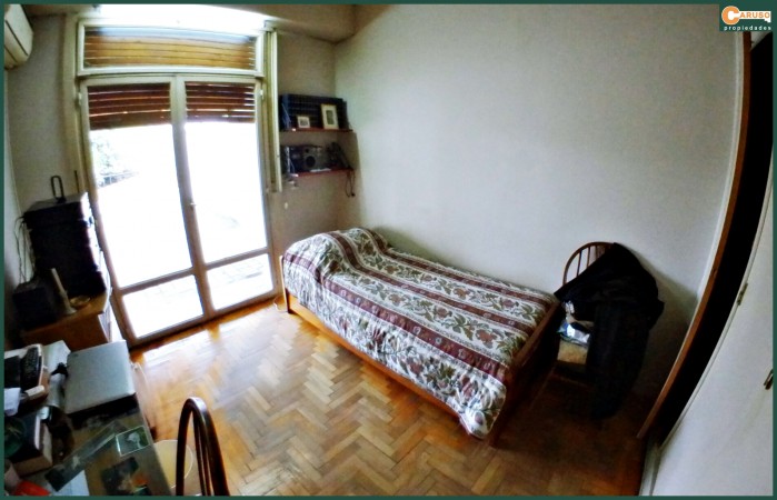 Casa con 4 dormitorios en Paso del Rey centro