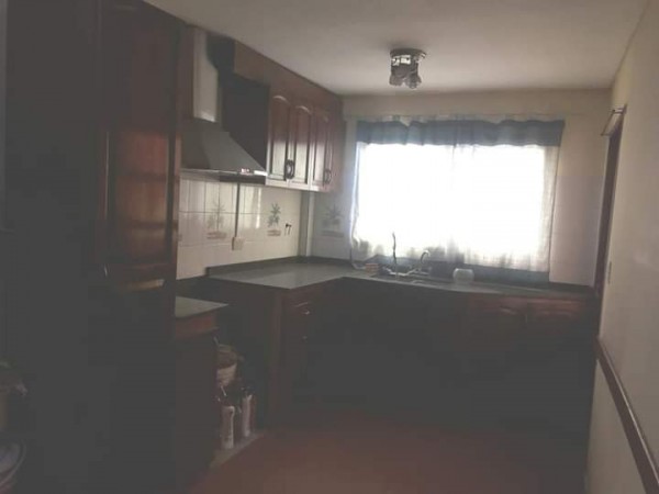 Departamento con 3 dormitorios en Pompeya, sobre Filiberto