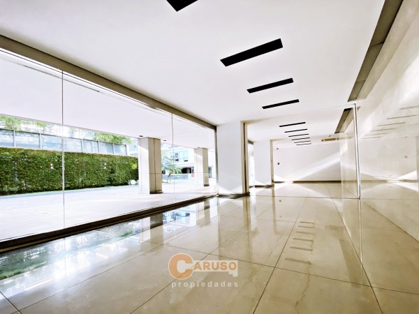 Puerto Madero (Madero Center) - Departamento con vista al dique y ciudad. 233 m2 cubiertos