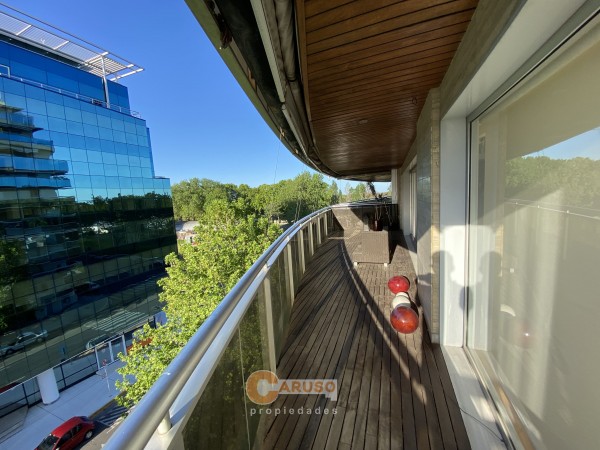 Terrazas del Yacht - Departamento de 271 m2 cubiertos - 331 m2 totales.