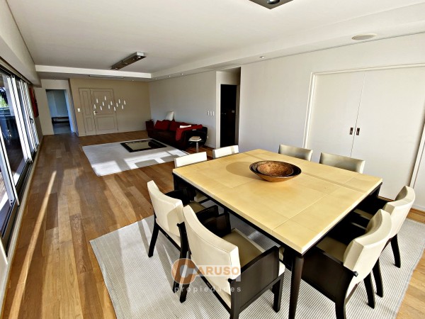 Terrazas del Yacht - Departamento de 271 m2 cubiertos - 331 m2 totales.