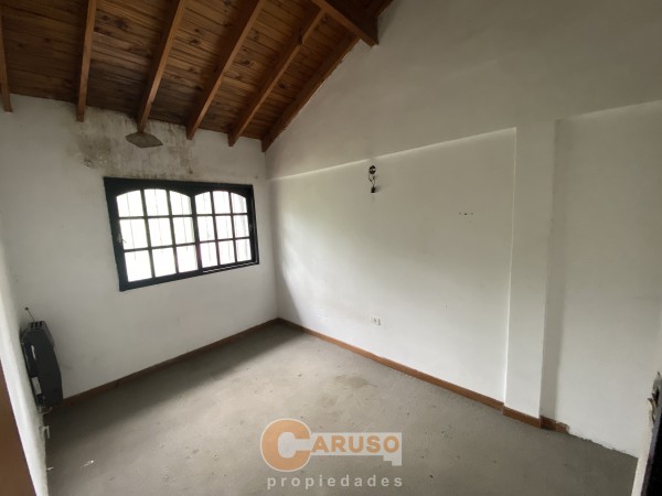 Duplex de 2 dormitorios a 200 mts de Puente Gnecco