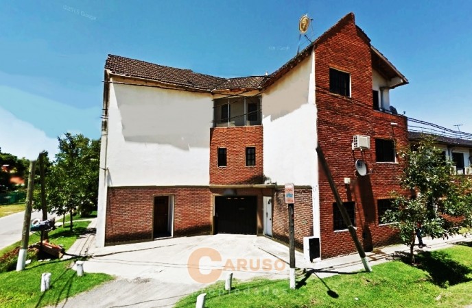 Duplex de 2 dormitorios a 200 mts de Puente Gnecco