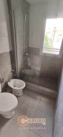 Departamento con 1 dormitorio y balcon en Paso del Rey Centro