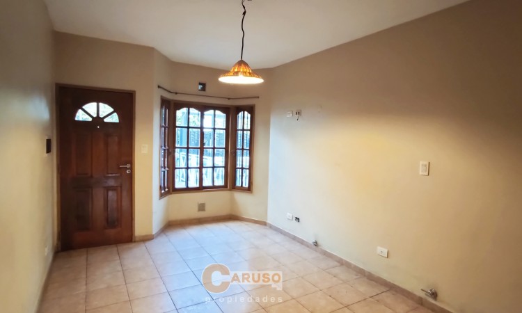 Duplex con 2 dormitorios en Barrio Arca