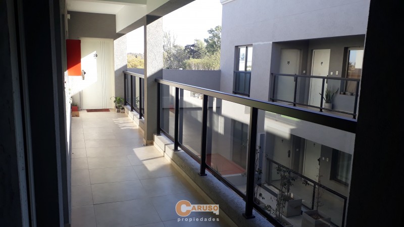Departamento  de 1 dormitorio, en Paso del Rey centro