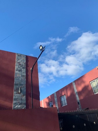 Departamento con 1 dormitorio a tres cuadras de la estacion de La Reja 