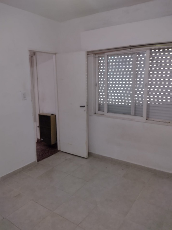 Departamento tres ambientes en Moreno