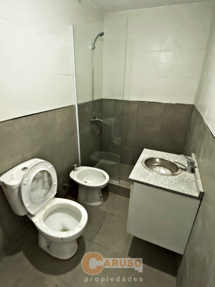 Departamento dos ambientos en Paso del Rey, Moreno