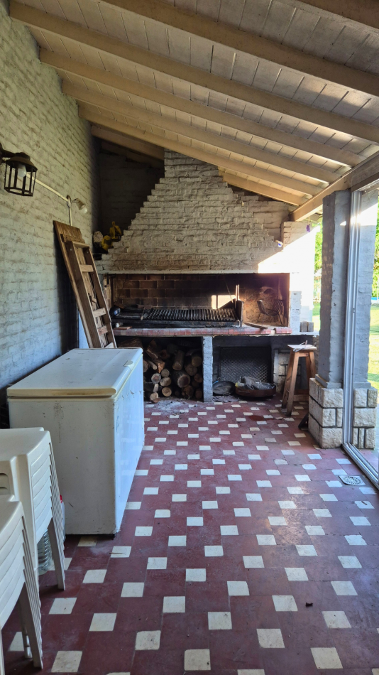 EXCEPCIONAL PROPIEDAD DE 2.000 M² A METROS DE AV. VICTORICA Y ACCESO OESTE | Oportunidad Desarrollos (FOT 1.4) |