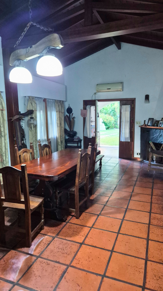 EXCEPCIONAL PROPIEDAD DE 2.000 M² A METROS DE AV. VICTORICA Y ACCESO OESTE | Oportunidad Desarrollos (FOT 1.4) |