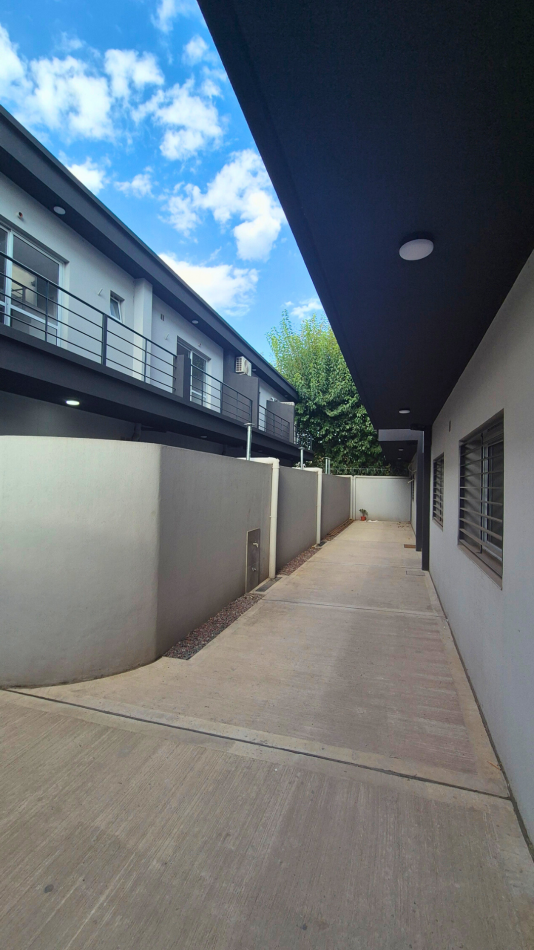 Alquiler DEPARTAMENTO A ESTRENAR CON BALCON EN EL CENTRO DE PASO DEL REY - SIN EXPENSAS.