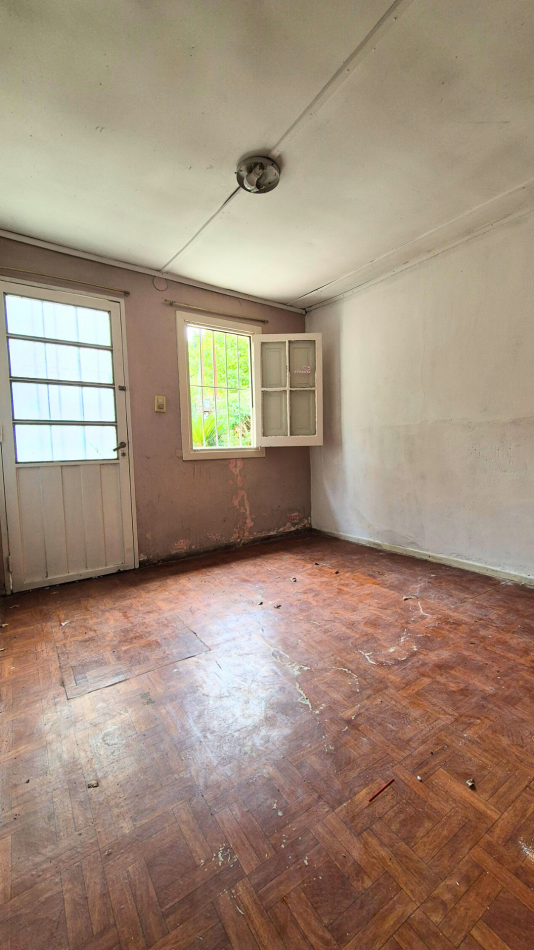 Oportunidad Inversores: Casa a Refaccionar sobre Lote de 10x30 | Barrio La Quebrada