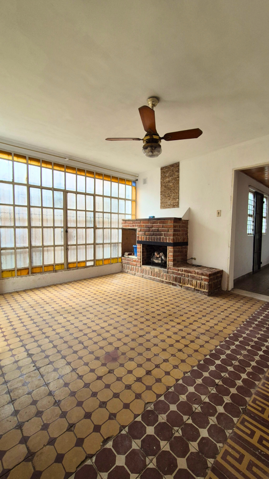 Oportunidad Inversores: Casa a Refaccionar sobre Lote de 10x30 | Barrio La Quebrada