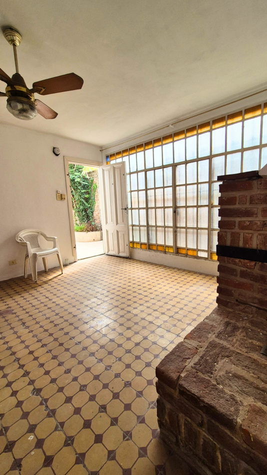 Oportunidad Inversores: Casa a Refaccionar sobre Lote de 10x30 | Barrio La Quebrada