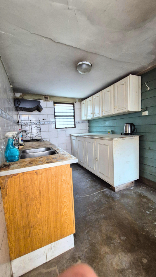 Oportunidad Inversores: Casa a Refaccionar sobre Lote de 10x30 | Barrio La Quebrada