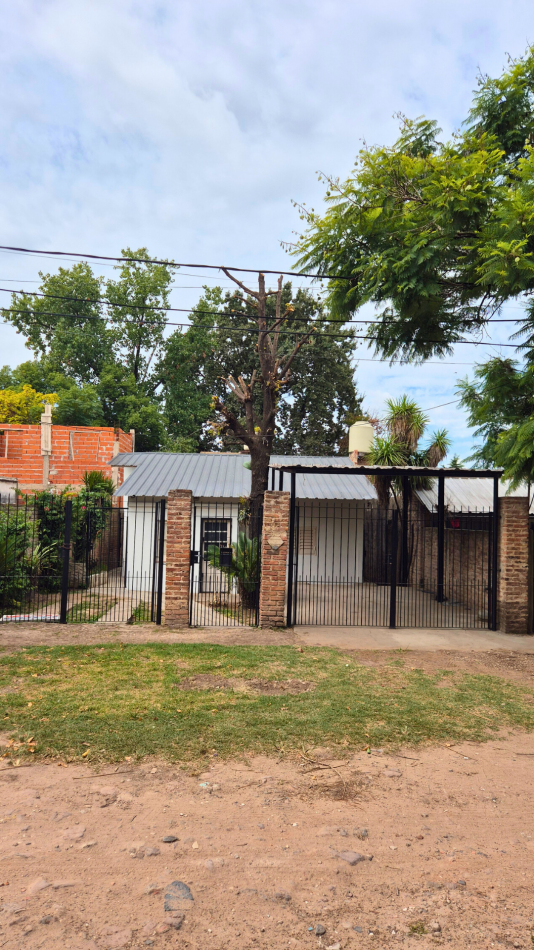 Oportunidad Inversores: Casa a Refaccionar sobre Lote de 10x30 | Barrio La Quebrada