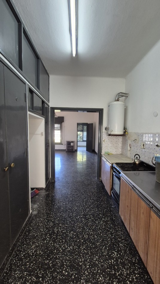 IMPERDIBLE OPORTUNIDAD  EN EL CENTRO DE PASO DEL REY