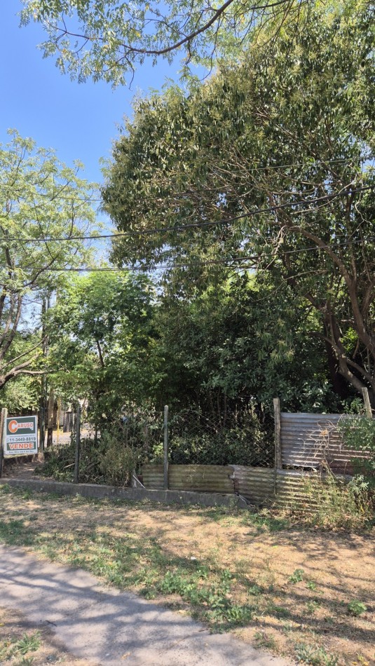 Venta de lote en Esquina PDR Centro | 362 m² | Todos los Servicios |  Posibilida de financiacion | 