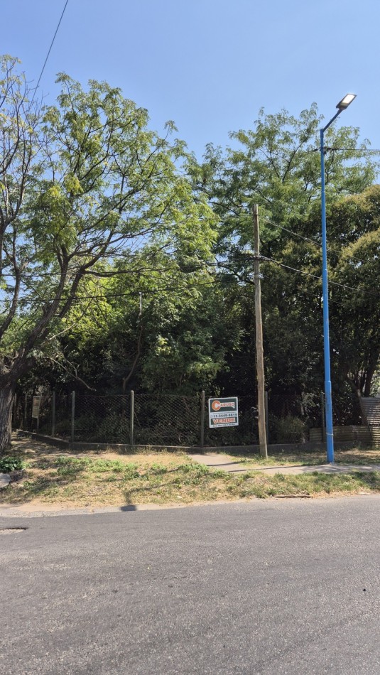 Venta de lote en Esquina PDR Centro | 362 m² | Todos los Servicios |  Posibilida de financiacion | 