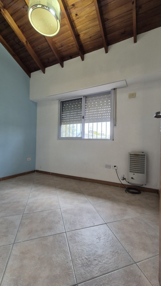 Duplex 3 ambientes en Paso del Rey, Moreno