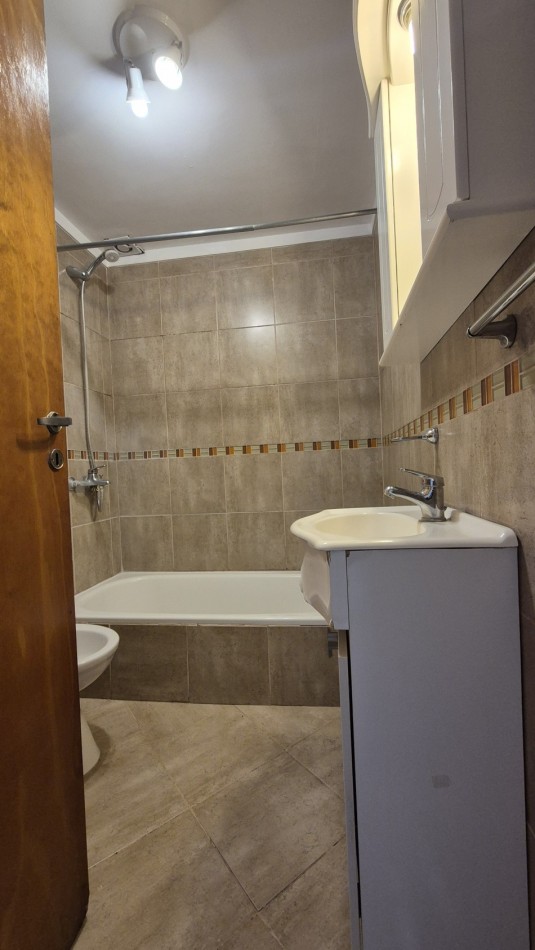 Duplex 3 ambientes en Paso del Rey, Moreno