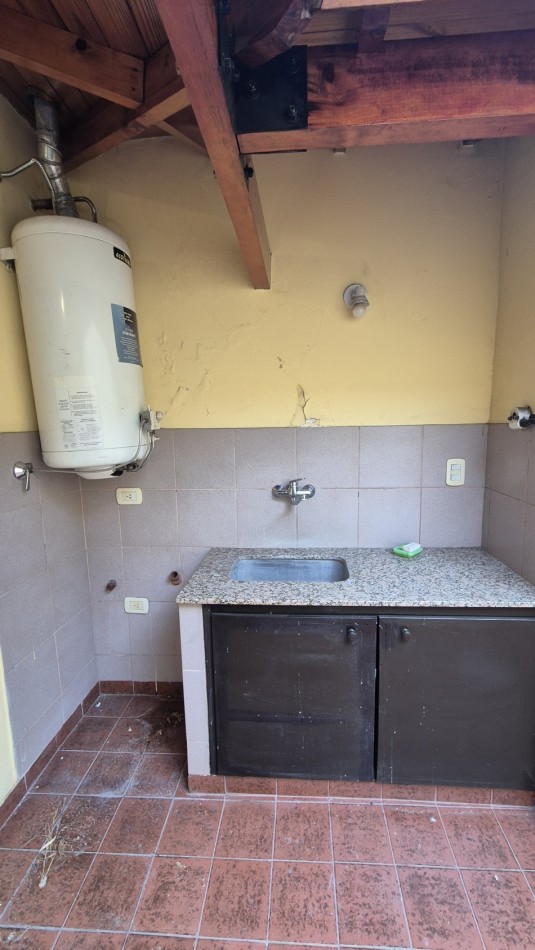 Duplex 3 ambientes en Paso del Rey, Moreno