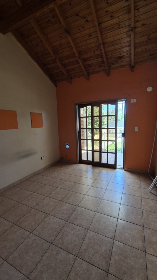 Alquiler Duplex 3 Ambientes con cochera en Moreno Sur
