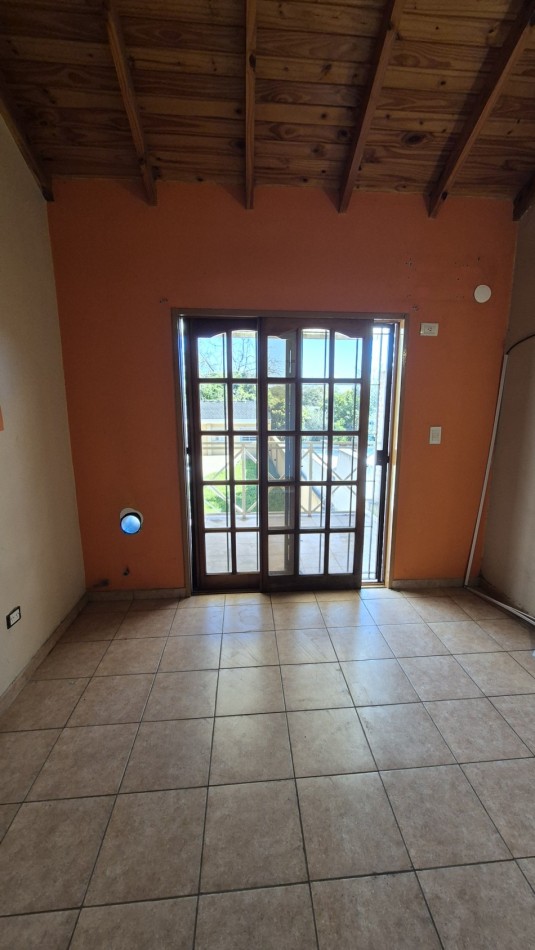 Alquiler Duplex 3 Ambientes con cochera en Moreno Sur