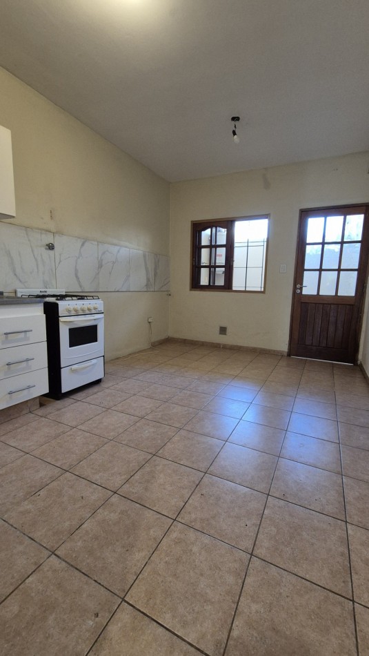 Alquiler Duplex 3 Ambientes con cochera en Moreno Sur