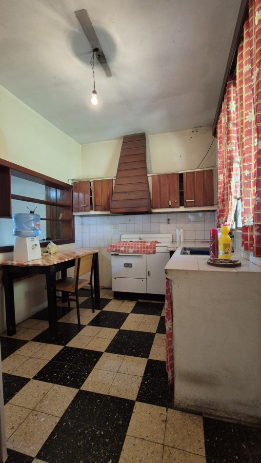 Venta Casa 3 Ambientes sobre Gran Lote 10x42 Moreno / PDR