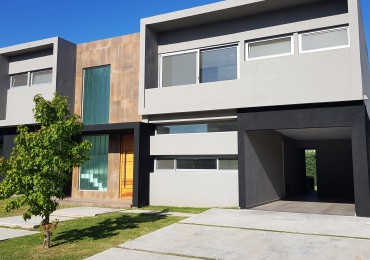 CASA A ESTRENAR EN WESTON