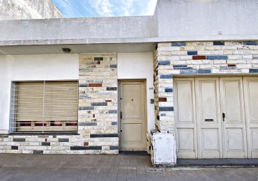Casa clásica con 2 dormitorios en Moreno centro, ubicación ideal