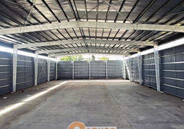 Nave Industrial con Oficinas en Parque Industrial Moreno - PIM1
