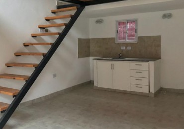 Departamento con 1 dormitorio a tres cuadras de la estacion de La Reja 