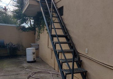 Departamento con 1 dormitorio en planta alta PDR