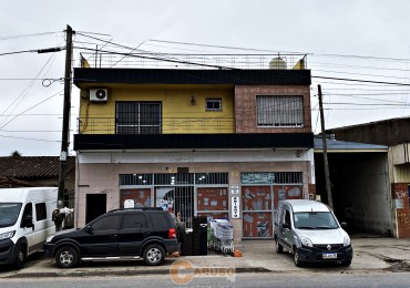 Departamento tres ambientes en Paso del Rey centro