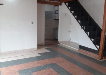 Casa 2 ambientes Moreno
